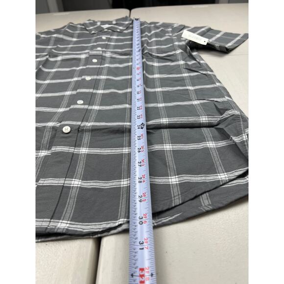 Amazon Essentials Men's Large Gray Slim Fit Short Sleeve Plaid Button Down Shirt - Picture 4 of 8